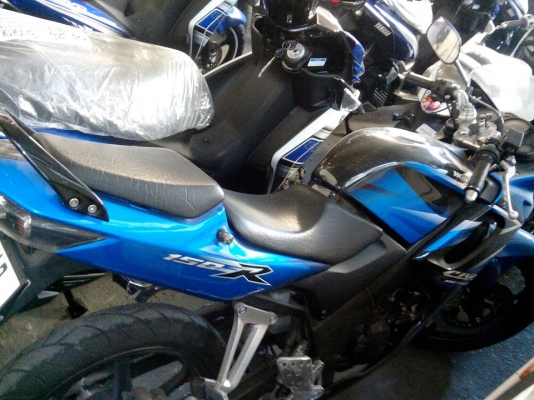 ขายด่วนๆ CBR 150 R ปี 49 กุญแจใหญ่ทำสีลายใหม่ *ชุบน็อตทั้งคัน ทำสวย เครื่องเดิมๆ ขายด่วนๆ CBR 150 R ปี 49 กุญแจใหญ่ทำสีลายใหม่ *ชุบน็อตทั้งคัน ทำสวย เครื่องเดิมๆ