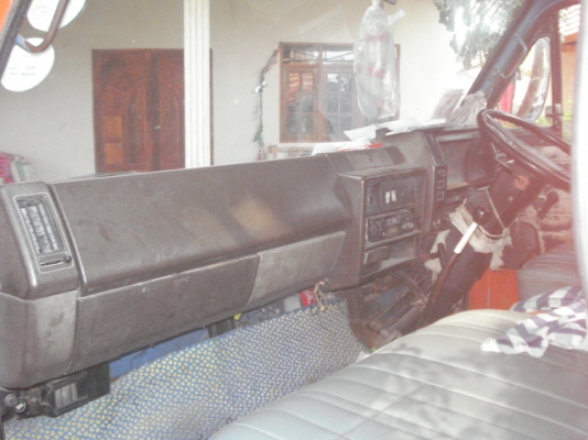 ขายด่วน ISUZU NPR 115 แรงม้า รถห้างแท้ครับ สวยๆๆๆ