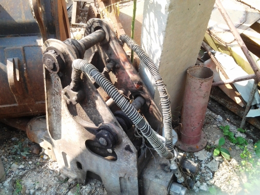 ขายด่วน..รถขุด KOMATSU PC120-3 รถสวยพร้อมใช้ มีลายหัวแย๊ก และหัวแย๊ก NPK  แถมบุ้งกี๋ จากญี่ปุ่น แถมฟรีไว้ให้ใช้  รับประกันความสวยตลอดคัน.