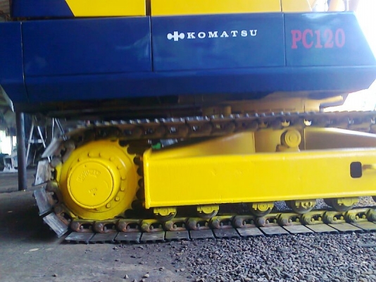 ขายด่วน..รถขุด KOMATSU PC120-3 รถสวยพร้อมใช้ มีลายหัวแย๊ก และหัวแย๊ก NPK  แถมบุ้งกี๋ จากญี่ปุ่น แถมฟรีไว้ให้ใช้  รับประกันความสวยตลอดคัน.