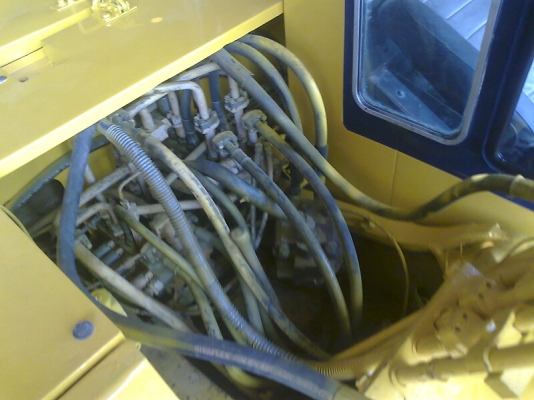 ขายด่วน..รถขุด KOMATSU PC120-3 รถสวยพร้อมใช้ มีลายหัวแย๊ก และหัวแย๊ก NPK  แถมบุ้งกี๋ จากญี่ปุ่น แถมฟรีไว้ให้ใช้  รับประกันความสวยตลอดคัน.