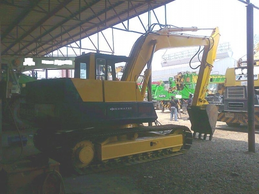 ขายด่วน..รถขุด KOMATSU PC120-3 รถสวยพร้อมใช้ มีลายหัวแย๊ก และหัวแย๊ก NPK  แถมบุ้งกี๋ จากญี่ปุ่น แถมฟรีไว้ให้ใช้  รับประกันความสวยตลอดคัน.