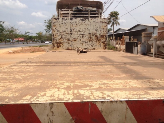 รถฮีโน่ 10 ล้อ พื้นเรียบ 320 แรงม้า ปี 53 ( ขายแม่ลูก ) สนใจติดต่อ 081 - 6079515