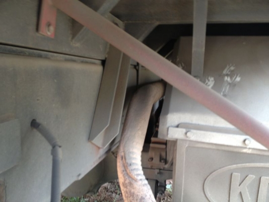 รถฮีโน่ 10 ล้อ พื้นเรียบ 320 แรงม้า ปี 53 ( ขายแม่ลูก ) สนใจติดต่อ 081 - 6079515