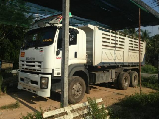 ขายรถ 22 ล้อ ISUZU 360 แรงม้าแม่ลูก กระบะสามมิตรหางสามเพลาปี 53 สนใจโทร 0819701072