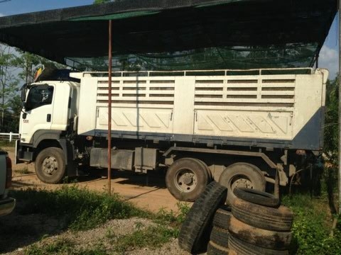 ขายรถ 22 ล้อ ISUZU 360 แรงม้าแม่ลูก กระบะสามมิตรหางสามเพลาปี 53 สนใจโทร 0819701072