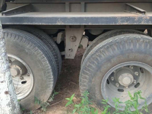 ขายรถ 22 ล้อ ISUZU 360 แรงม้าแม่ลูก กระบะสามมิตรหางสามเพลาปี 53 สนใจโทร 0819701072