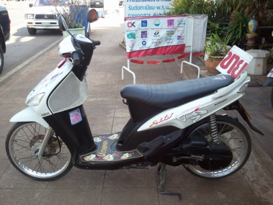 ธารนนทบุรี//ขาย yamaha mio ปี49 เครื่องเดิม ราคา13,000บาท ทะเบียนพร้อมโอนค่ะ