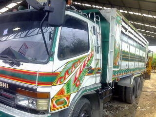 MISZUBISHI M6  ปี  50  กระบะเนียม  2 เพลาดั้ม