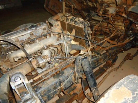 ขายหกล้อ ISUZU-KS เครื่อง 110 แแรงม้า หลังคารถโดยสาร พวงมาลัยเพลาเวอร์ รถสภาพสวยพร้อมใช้งาน เครื่องด