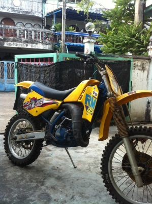 ขายด่วน มอเตอร์ไซค์วิบาก SUZUKI RM 125 สภาพเดิมสวย รถใช้น้อย