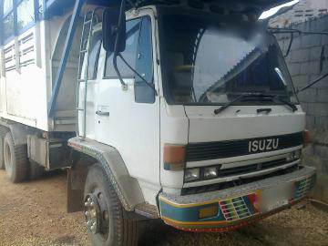 ขายรถบรรทุกสิบล้อดั๊ม Isuzu Rocky 175 fvz เครื่อง 185 turbo ช่วงล่าง 200 ดั๊มเหล็กพร้อมบาร์อ้อย ภายในสวย ยางดี ทะเบียนพร้อม