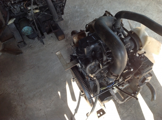 ขายเครื่องเก่าญี่ปุ่นขนาด 2 สูบ ยี่ห้อ มิตซูบิชิ ขนาด 13 แรงม้า สภาพสวย