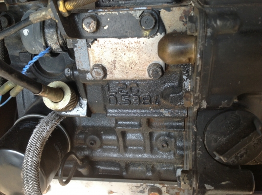 ขายเครื่องเก่าญี่ปุ่นขนาด 2 สูบ ยี่ห้อ มิตซูบิชิ ขนาด 13 แรงม้า สภาพสวย