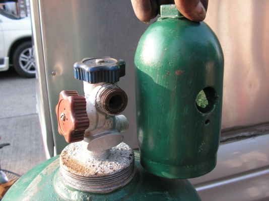 ถังเหล็ก(พี่ที่อยู่อรัญประเทศรับไปดูเเลต่อเเล้วครับ)