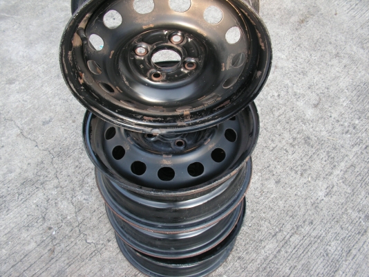 กระทะเหล็กขอบ14"4รู100 กระทะเหล็กขอบ14"4รู100