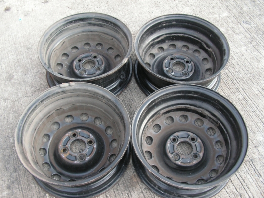 กระทะเหล็กขอบ14"4รู100 กระทะเหล็กขอบ14"4รู100