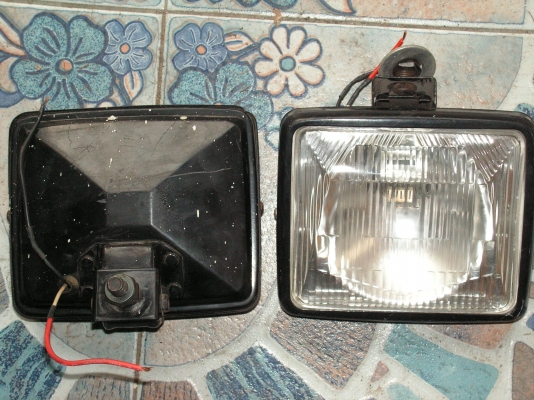 ไฟสปรอทไลค์เหลี่ยม1คู่(พี่ฐาปกรณ์อยู่นครปฐมรับไปดูเเลต่อแล้วครับ) ไฟสปรอทไลค์เหลี่ยม1คู่(พี่ฐาปกรณ์อยู่นครปฐมรับไปดูเเลต่อแล้วครับ)