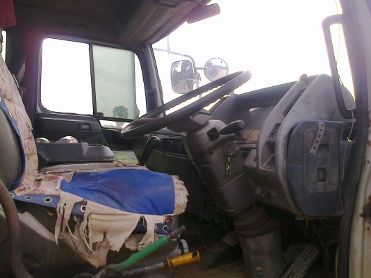 10ล้อดั้มFM3M 240แรง ดั้มหน้าพระลาน รถห้างแท้เดิมๆ