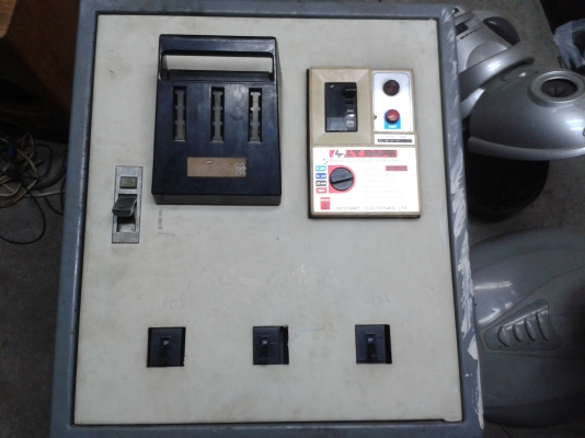 ตู้เบกเกอร์  พร้อมตัวเซฟทีคัต