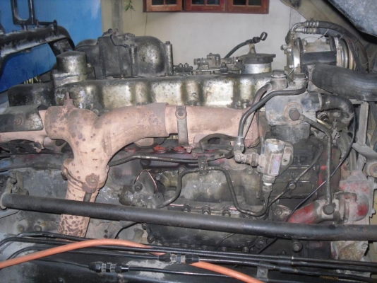 ต้องการขายสิบล้อดั้มสองเพลา