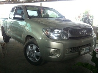 ต้องการขาย TOYOTA VIGO ป๊ 2011 ( แค็ปเปิดได้ )
