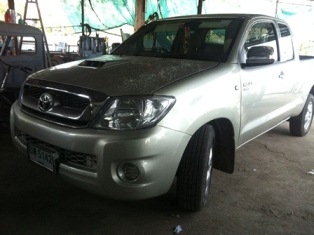 ต้องการขาย TOYOTA VIGO ป๊ 2011 ( แค็ปเปิดได้ )