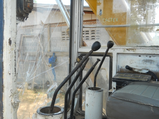 ขายรถ แบคโฮ KOMATSU PC60 รุ่น3 เครื่องเดิมๆ สภาพเดิม ช่วงล่างดี โซ่ดี บูม อาร์มดี