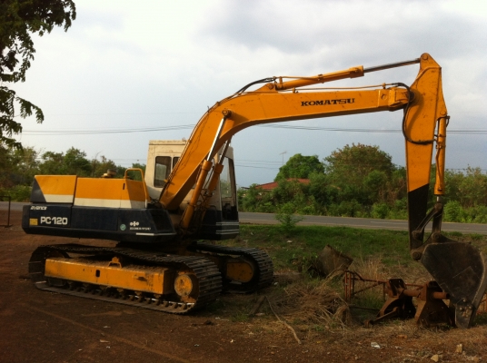 pc 120 -3 (รถดี สภาพเก่านอก ) พร้อมใช้ราคา 620,000 ราคาคุยได้ครับ pc 120 -3 (รถดี สภาพเก่านอก ) พร้อมใช้ราคา 620,000 ราคาคุยได้ครับ