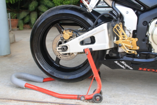 ขาย CBR 600 ปี 2004 หัวฉีด  ลายแข่ง เครื่องดี เกียร์โยงแต่ง ทะเบียนโอน 198000