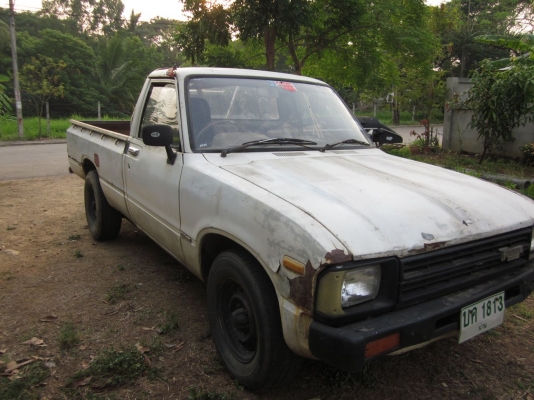 Toyota ม้ากระโดด RN40 เบนซิน 5ขอ ปี 1981