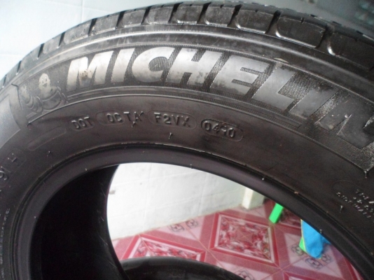 195/65/15"(4เส้น =2,700บ.)MICHELIN.ดอกเพียบๆ(ไม่มีป่ะซักเส้น) MXV8.(ปี10)  สนใจ t.085-227-5772
