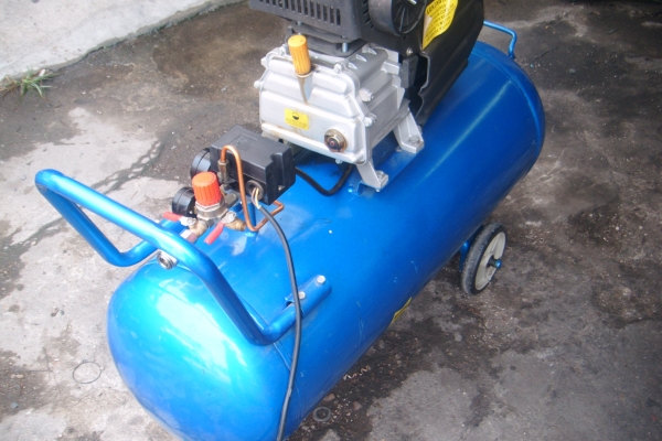 ขาย ปั้มลม5แรงถังใหญ่โรตารี่ สภาพเหมือนใหม่ พร้อมใช้