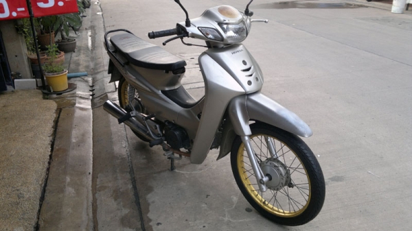 เวฟ 100z ปี46 เดิมๆ10000บาท