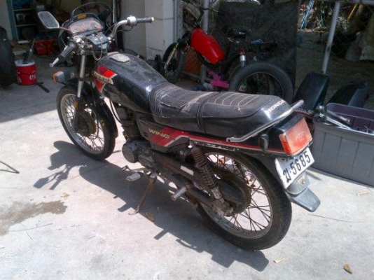 ขาย HONDA WING 125 ทะเบียนโอน ขาด ต่อ 1 ปี คับ รถ ขับได้ เครื่องดี คับ ขาย 17500  ลองดูคับ