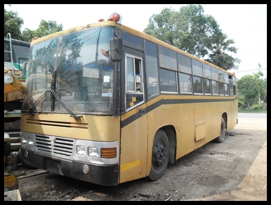 มินิบัสยาว 9 เมตร มีให้เลือก 2 คัน สภาพดี สวยๆ