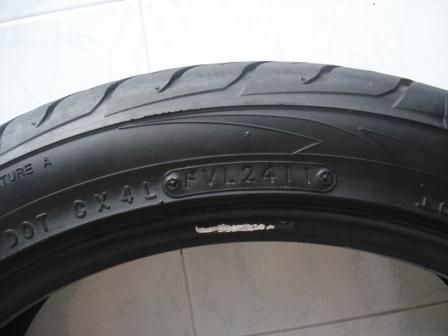 ขายยาง TOYO  JAPAN 205-45-17 1 คู่ถูกๆปี 2011ดอกหนาๆ