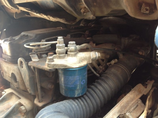 รถอิซูซุ 6 ล้อ บรรทุกน้ำมัน 115 แรงม้า ( รถห้างแท้ )  สนใจติดต่อ 081 - 6079515