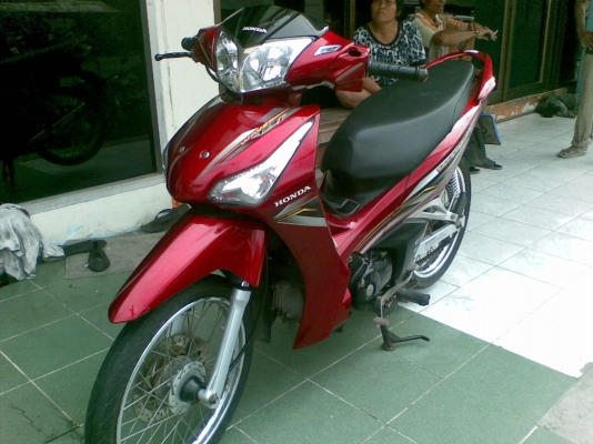 ราคาพิเศษขายกันถูกๆ Wave 125 i สตาร์ทมือ รุ่นใหม่ล่าสุด ปี 2012 รถ 9 เดือน