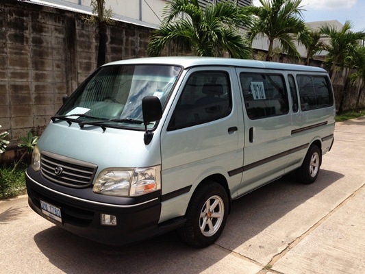 ขายรถตู้ Commuter ช่วงยาว เครื่อง 3000cc. พร้อมใช้งาน