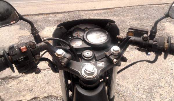 ขออนุญาติขาย Honda Sonic 125 CC. รุ่นไมล์ขาว สีเทาดำ ล้อแม็ก