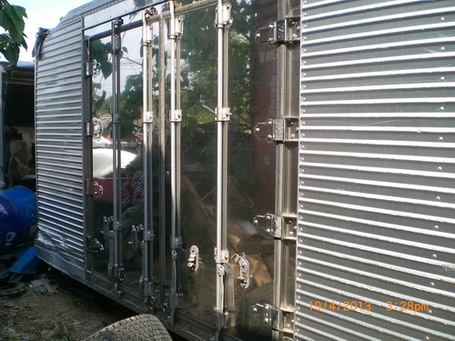 ตู้เย็นพร้อมเครื่องทำความเย็น ยาว 5.5 เมตร