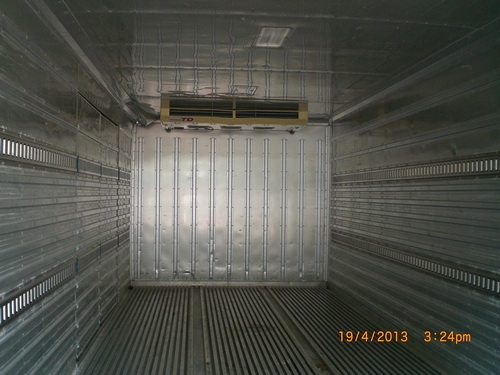 ตู้เย็นพร้อมเครื่องทำความเย็น ยาว 5.5 เมตร