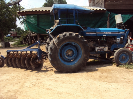 ขาย ฟอร์ด 68 t3 ถูกๆ  ลดเหลือ 200,000  ต่อรองได้