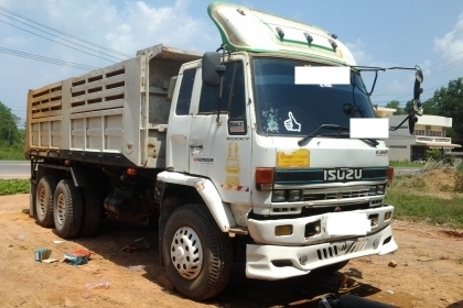 ขายด่วนสิบล้อร๊อกกี้ 240 เปลี่ยนเครื่องเป็น320แรงม้า สภาพพร้อมใช้งาน(ลดสุดๆ มาก่อนได้ก่อน) ขายด่วนสิบล้อร๊อกกี้ 240 เปลี่ยนเครื่องเป็น320แรงม้า สภาพพร้อมใช้งาน(ลดสุดๆ มาก่อนได้ก่อน)