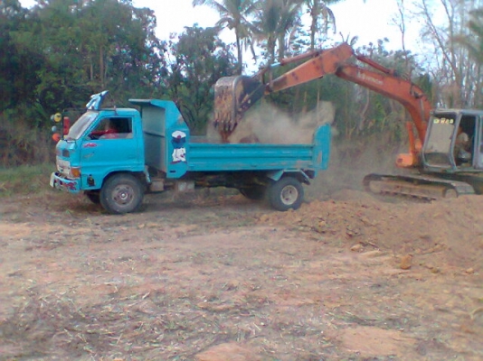 ขายhitachi 100-2 โซ่ดี เครื่องดี ไฟฟ้าครบ เก็บรั่วซึมแล้ว