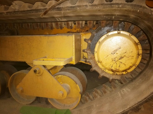 ต้องการขายด่วน !! รถล้อยาง สภาพพร้อมใช้ นำเข้าจากอเมริกา