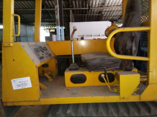 ต้องการขายด่วน !! รถล้อยาง สภาพพร้อมใช้ นำเข้าจากอเมริกา