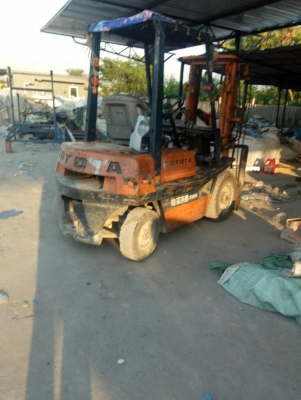 ขายรถฟอร์คลิฟท์ดีเซล โตโยต้า 2.0 ตัน