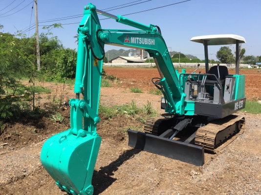 ขายรถขุดแบคโฮ MITSUBISHI MS-035 ขนาด Pc35 รถเก่านอกแท้100\% (เครื่อง4สูบ แทรคเหล็ก ระบบไว) รถพร้อมใช้งาน เอกสารใบอินวอยครบ               ????ราคา  260,000  ต่อรองได้???? ☎️สนใจติดต่อ 096-3268553  (สถิตย์พันธ์) ????ID LINE : 0963268553 ????#ร้านรุ่งเจริญแทร